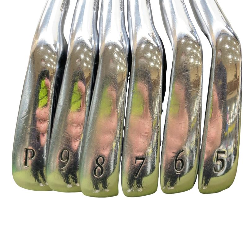 �l�����������@�o�����@�P�Q�O�@�U�r�i���{���F�U�{�Z�b�g�j