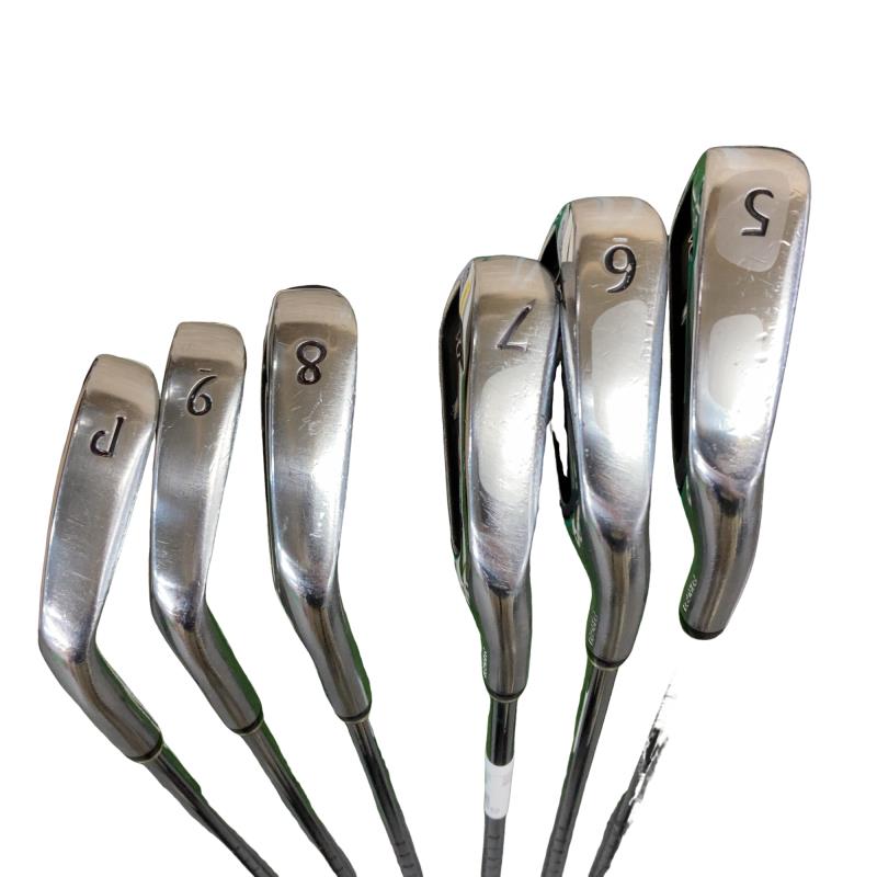 �s���������������@�u�f�R�@�U�r�i���{���F�U�{�Z�b�g�j