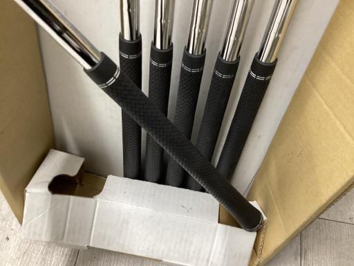 �s���������������@�s�P�O�O�r�i�Q�O�Q�P�j�@�U�r�i���{���F�U�{�Z�b�g�j