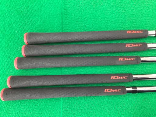 ���T�O�O�@�T�r�i���{���F�T�{�Z�b�g�j