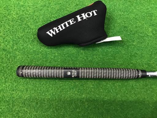 ＷＨＩＴＥ　ＨＯＴ　＃３　３３インチ