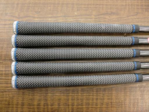 rhl@l`w@@Tri{FT{Zbgj