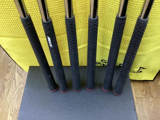 rqhwnm@yXUT@Uri{FU{Zbgj