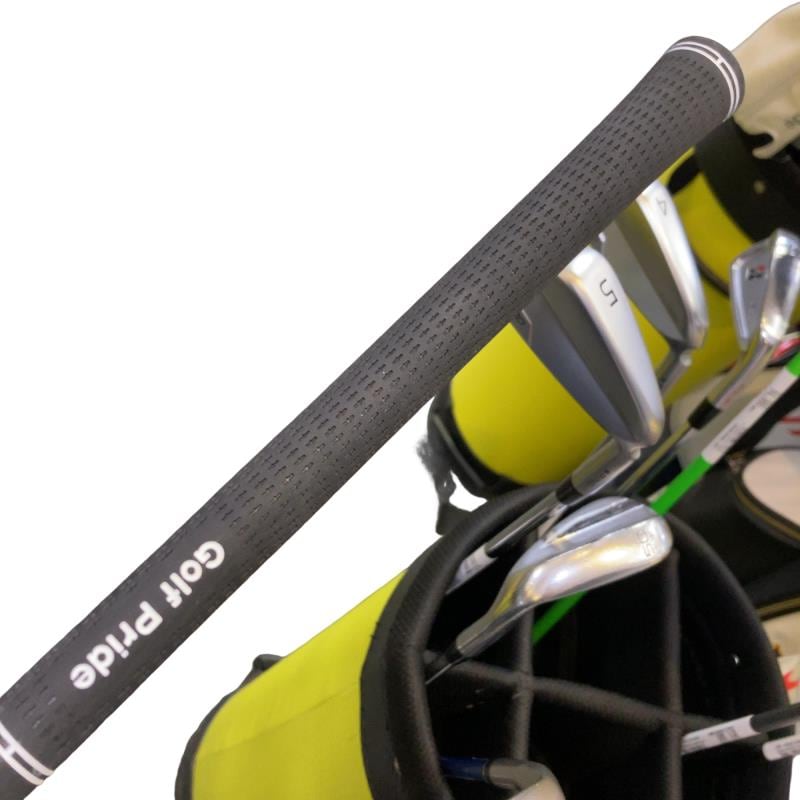 �r�q�h�w�n�m�@�y�w���t�@�t�S