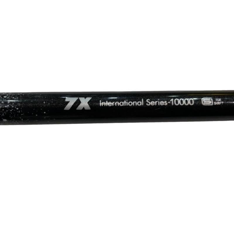 �q�n�f�t�d�@�r�s�@�k�r�@�R�v�{