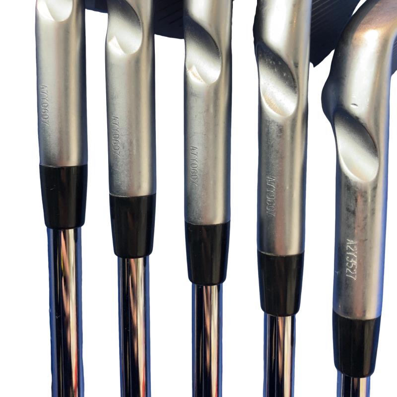 ���T�O�O�@�T�r�i���{���F�T�{�Z�b�g�j