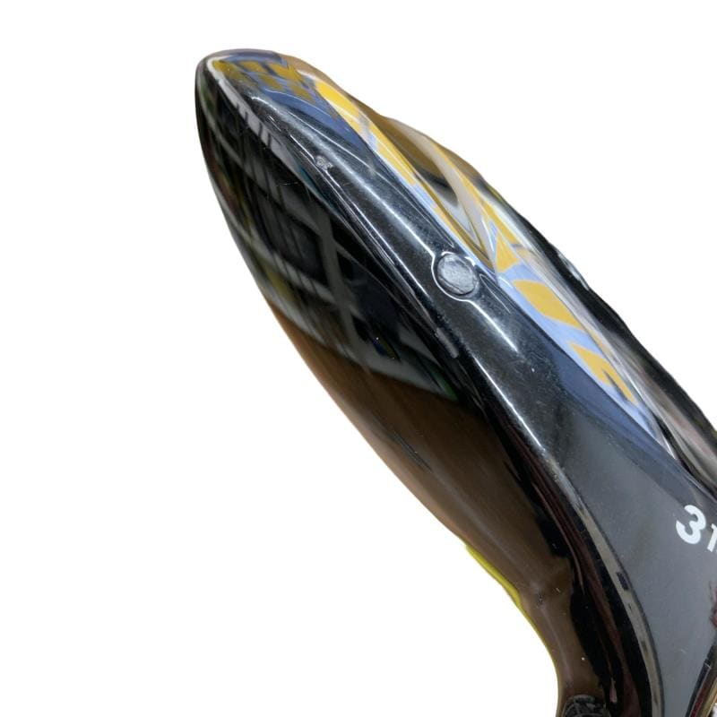 �r�q�h�w�n�m�@�y�@�e�U�T�@�R�v