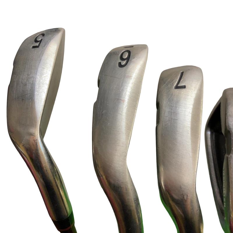 �n�m�n�e�e�i�Q�O�P�Q�j�@�U�r�i���{���F�U�{�Z�b�g�j