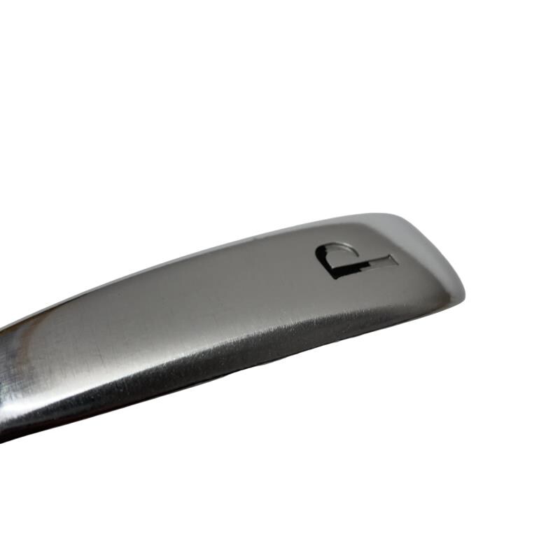 �s���������������@�u�f�R�@�U�r�i���{���F�U�{�Z�b�g�j