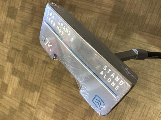 Ｓ７Ｋ　ＳＴＡＮＤ　ＡＬＯＮＥ　３４インチ