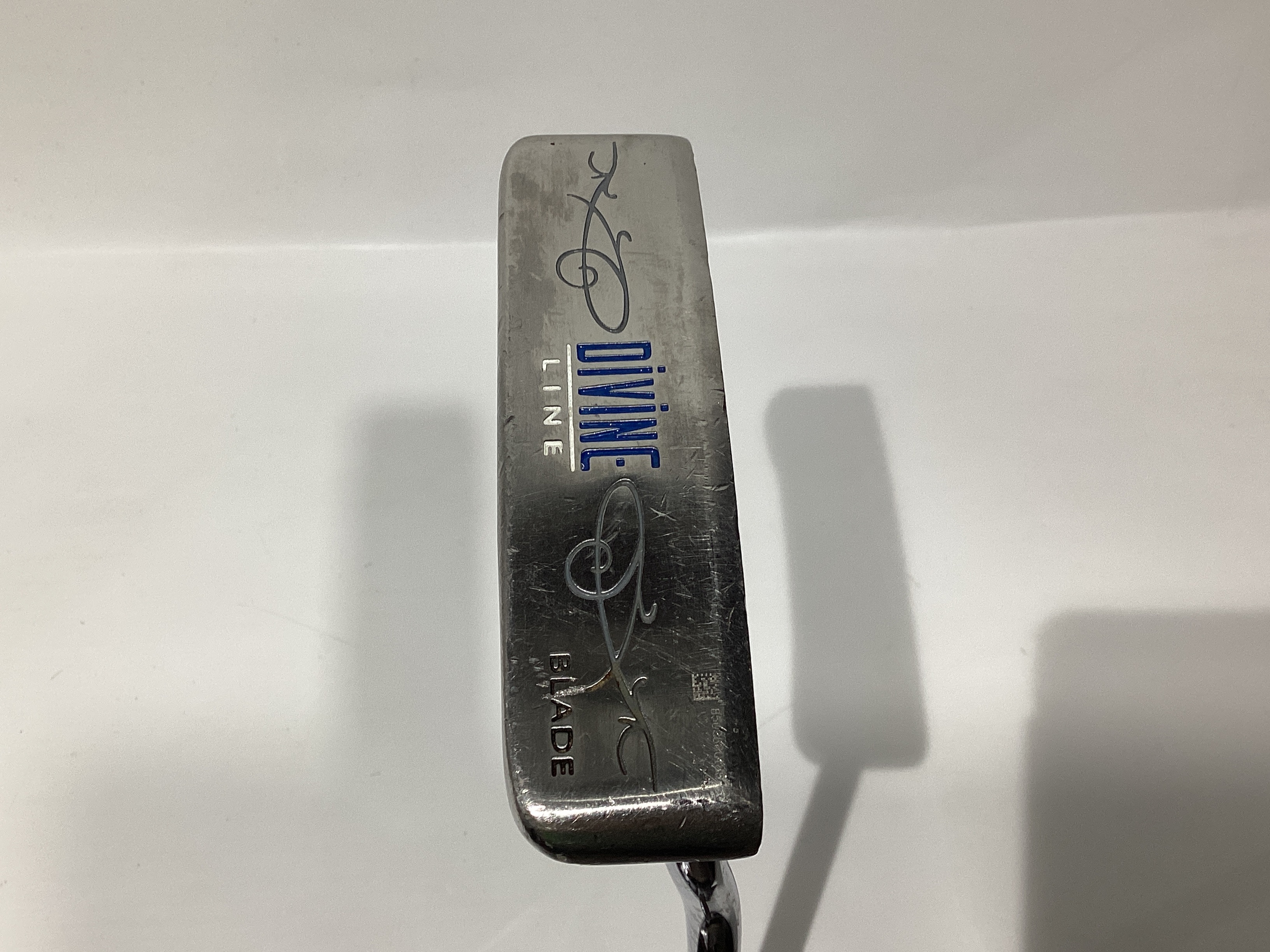 ＤＩＶＩＮＥ　ＬＩＮＥ　ＢＬＡＤＥ　３３インチ　レディース　ＵＳＡ