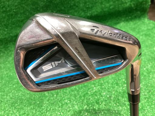 rhl@l`wEnr@@Tri{FT{Zbgj