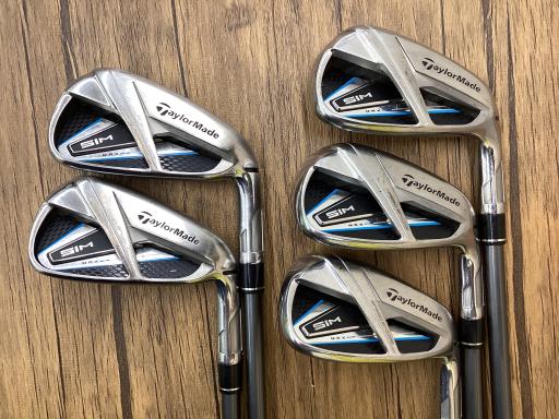 rhl@l`w@@Tri{FT{Zbgj