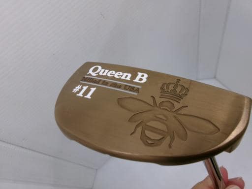 ＢＥＴＴＩＮＡＲＤＩ　ＱＵＥＥＮ　Ｂ　＃１１（２０２３）　３４インチ