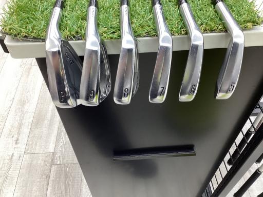 rqhwnm@ywV@@Uri{FU{Zbgj