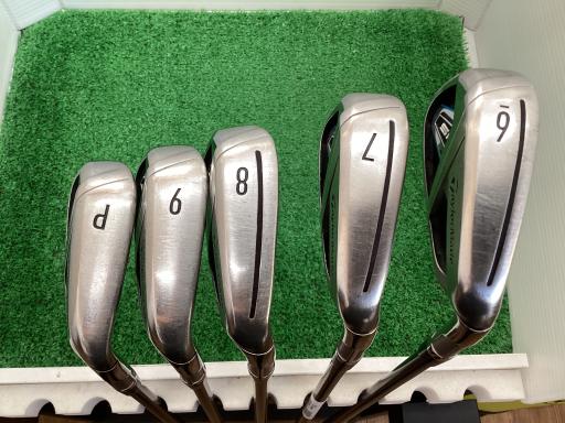 rhl@l`w@@Tri{FT{Zbgj