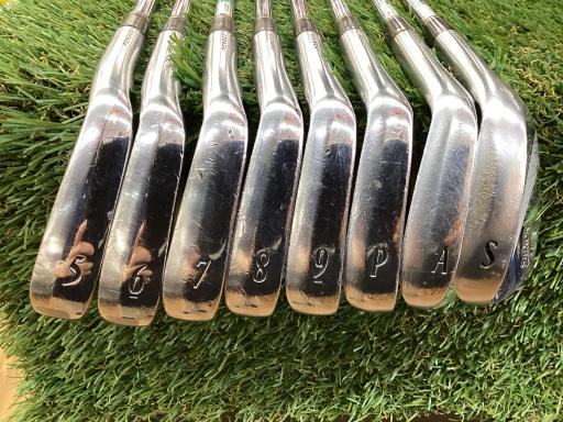 Srixon - アイアン SRIXON Z765  #AW、SW2本セット 異彩を放て』、赤と青のスリクソン Zシリーズ数量限定アイアン