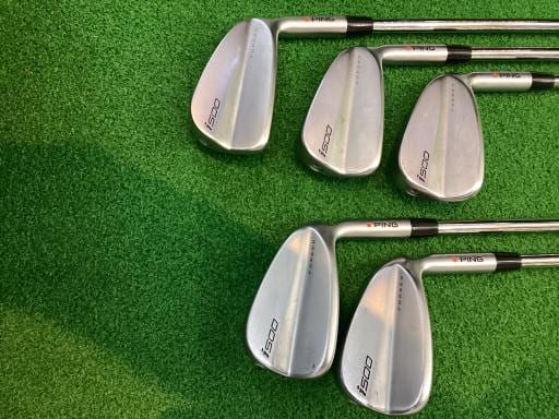 ���T�O�O�@�T�r�i���{���F�T�{�Z�b�g�j