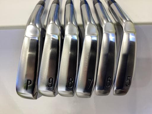 ＳＲＩＸＯＮ　ＺＸｉ７　　６Ｓ