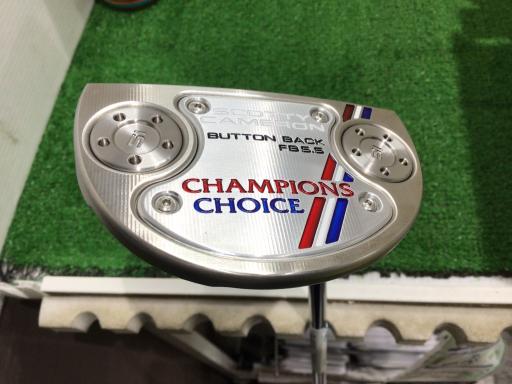 ＳＣＯＴＴＹ　ＣＡＭＥＲＯＮ　ＣＨＡＭＰＩＯＮＳ　ＣＨＯＩＣＥ　ＢＵＴＴＯＮ　ＢＡＣＫ　ＦＬＯＷＢＡＣＫ　５．５　３４インチ