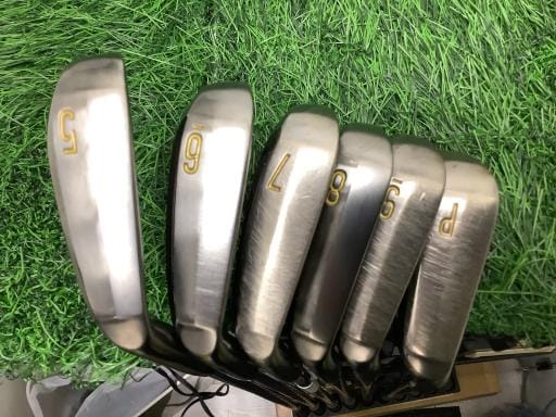 ＳＲＩＸＯＮ　ＺＸｉ５　ブラック　６Ｓ