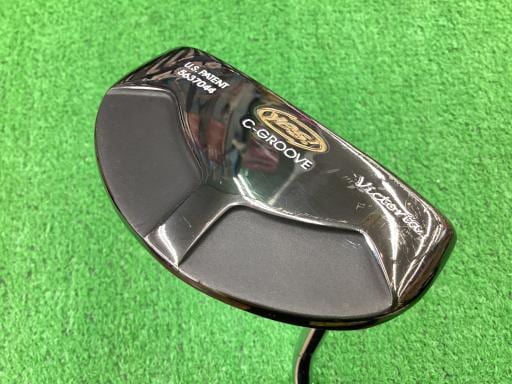 イェス　YES C-GROOVE パター 33インチ　カバー付き 優れた方向性と安定した転がりを実現するインサート「C-Groove