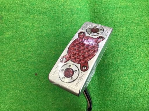 ＳＣＯＴＴＹ　ＣＡＭＥＲＯＮ　Ｈｏｌｉｄａｙ　Ｃｏｌｌｅｃｔｉｏｎ（２０１３）　ＳＱＵＡＲＥＢＡＣＫ　ＬＩＭＩＴＥＤ　３４インチ