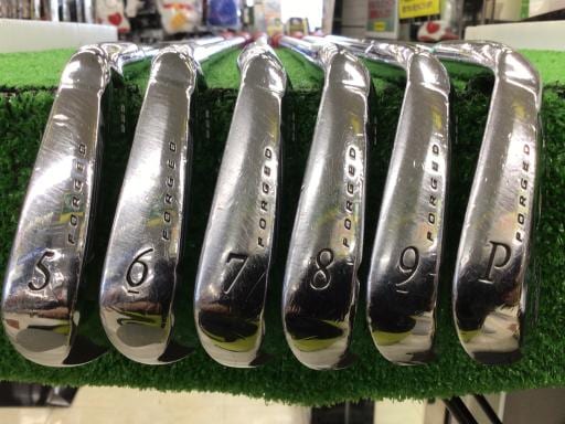 rqhwnm@yXQT@@Uri{FU{Zbgj