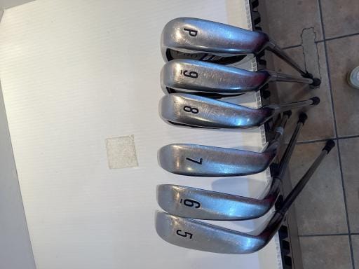 �w�w�h�n�i�Q�O�P�U�j�@�U�r�i���{���F�U�{�Z�b�g�j