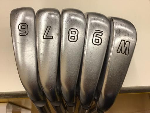 ���T�O�O�@�T�r�i���{���F�T�{�Z�b�g�j