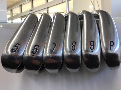 �w�w�h�n�i�Q�O�P�U�j�@�U�r�i���{���F�U�{�Z�b�g�j