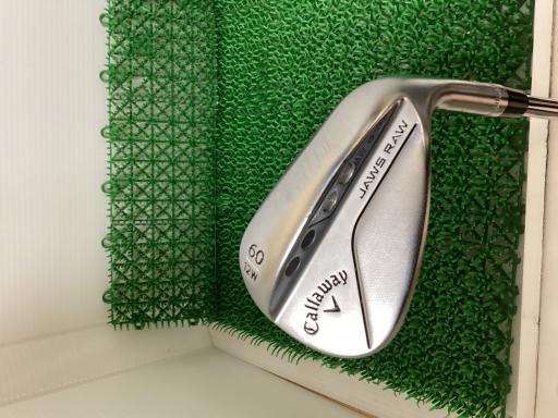 i`vr@q`v@NbL@UO°^PQ°v