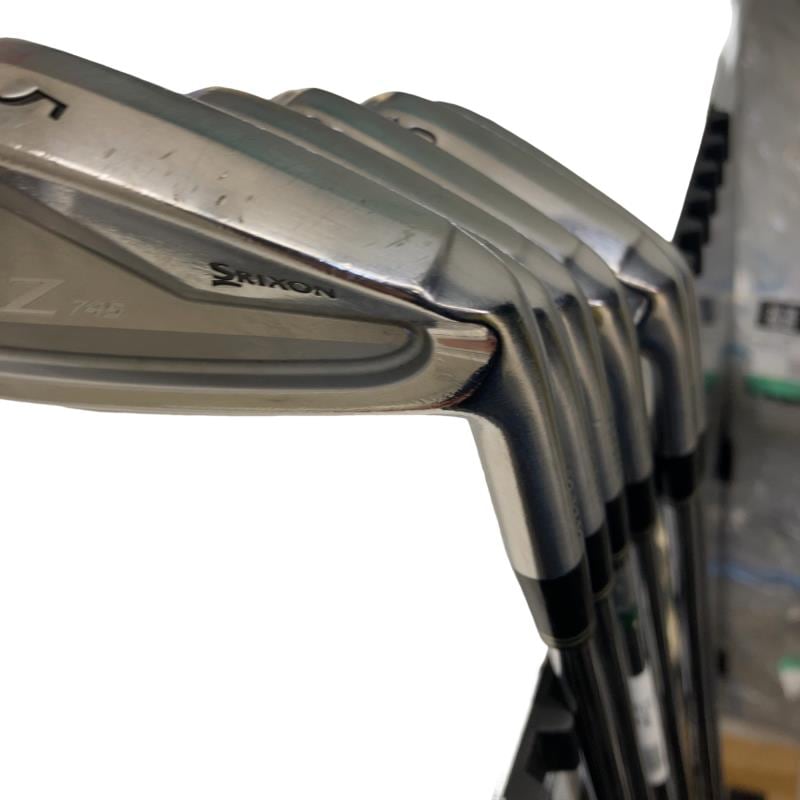 �r�q�h�w�n�m�@�y�V�S�T�@�@�U�r�i���{���F�U�{�Z�b�g�j