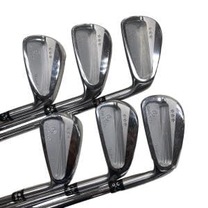 �f�h�m�m�h�b�n�@�b�a�{�@�U�r