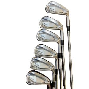 �r�q�h�w�n�m�@�y�w���T�@�U�r