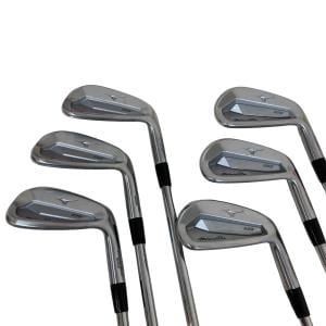 �l�����������@�o�����@�Q�Q�R�@�U�r