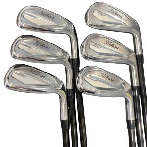 �s���������������@�s�R�T�O�i�Q�O�Q�R�j�@�U�r