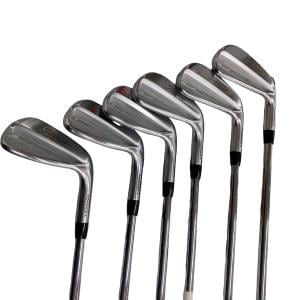 �s���������������@�s�P�T�O�i�Q�O�Q�R�j�@�U�r