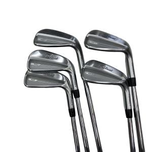 �s���������������@�s�P�T�O�i�Q�O�Q�R�j�@�U�r