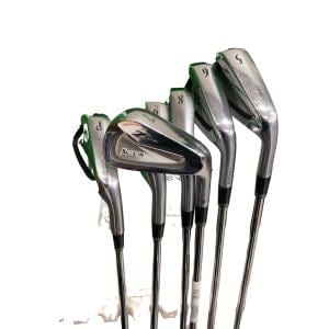 �r�q�h�w�n�m�@�y�T�U�T�@�@�U�r