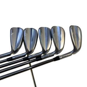 ���T�R�O�@�U�r