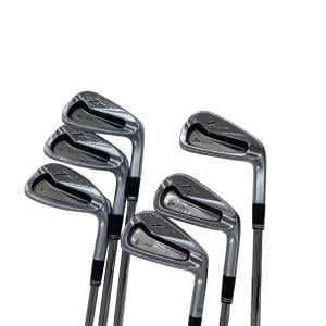 �r�q�h�w�n�m�@�y�T�U�T�@�@�U�r