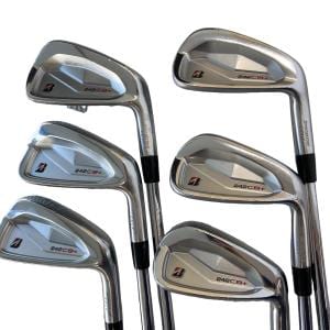 �a�q�h�c�f�d�r�s�n�m�d�@�Q�S�Q�b�a�{�@�U�r