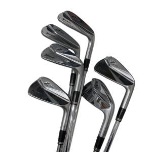 �r�q�h�w�n�m�@�y�X�U�T�@�U�r