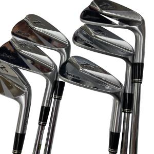 �r�q�h�w�n�m�@�y�X�U�T�@�U�r