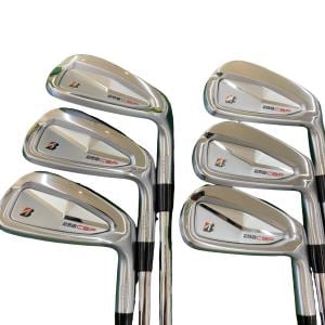 �a�q�h�c�f�d�r�s�n�m�d�@�Q�T�W�b�a�o�@�U�r