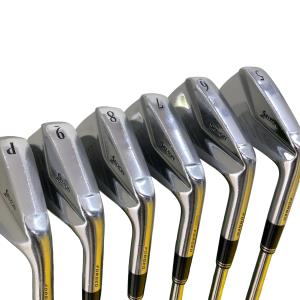 �r�q�h�w�n�m�@�y�X�S�T�@�U�r