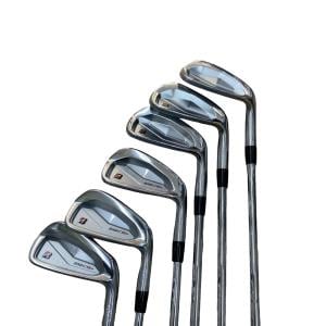 �a�q�h�c�f�d�r�s�n�m�d�@�Q�S�Q�b�a�{�@�U�r