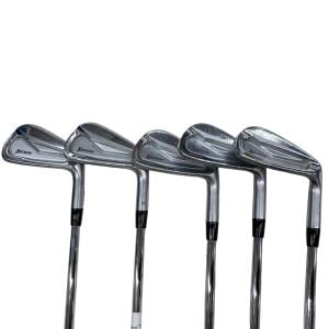 �r�q�h�w�n�m�@�y�V�W�T�@�@�U�r