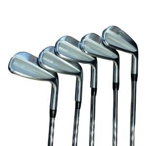 �s���������������@�s�P�T�O�i�Q�O�Q�R�j�@�U�r